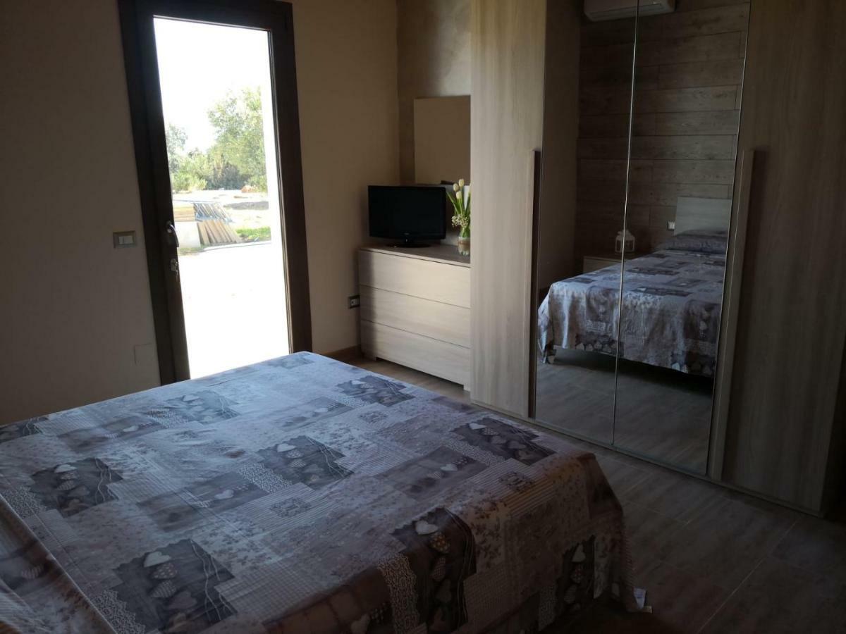 B&B Gli Ulivi 산타나아레시 외부 사진